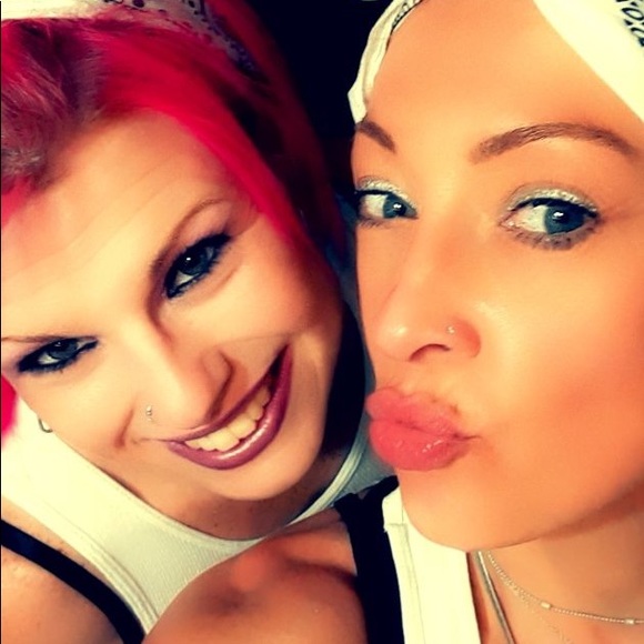 Meet your Posher, Tracy - Picture 2 of 12